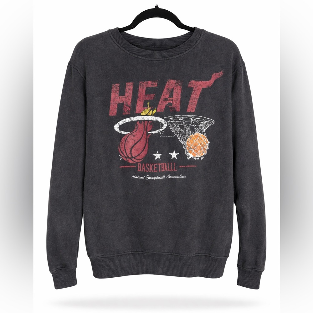 NWT Miami Heat Vintage Style Mens Crewneck